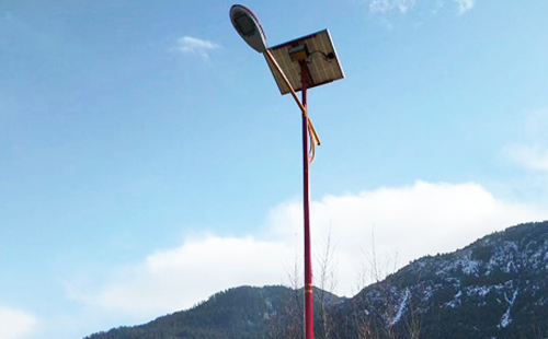 如何选择高质量的碌曲太阳能路灯材料：全方位指南