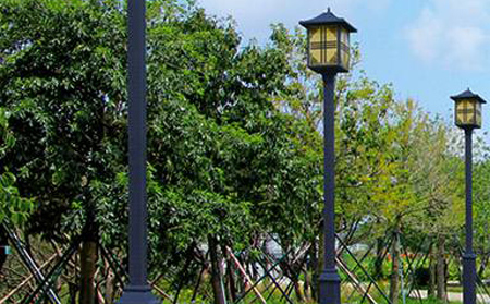 太阳能碌曲庭院灯价格为何差三倍？关键看这几点